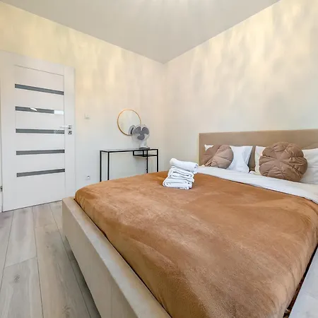 Appartement Koscianska Cosy By Bookinghost